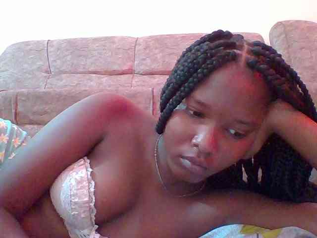 Hornyqueen4