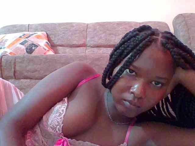 Hornyqueen4 webcam