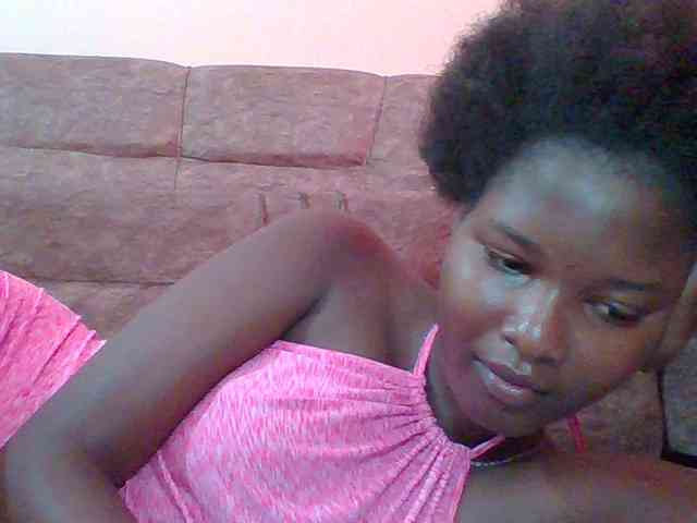 Hornyqueen4 webcam
