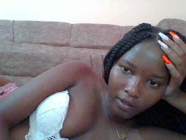 Hornyqueen4 webcam
