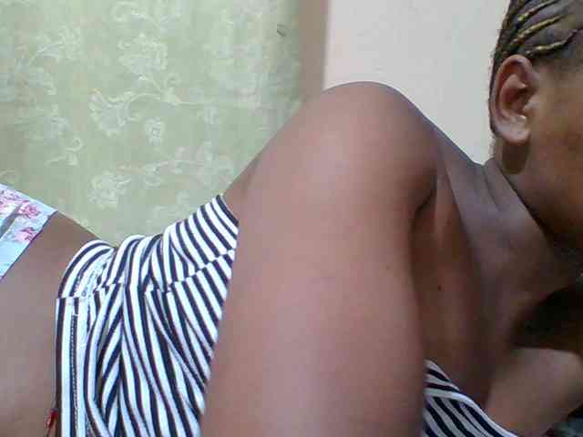 Hotbabe21 webcam