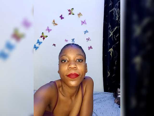 Ebbonyrakael's BongaCams show and profile