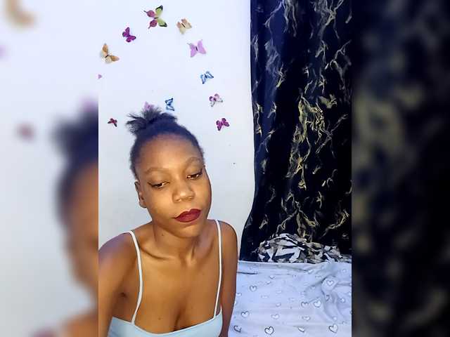 Ebbonyrakael's BongaCams show and profile