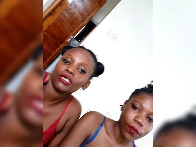 Ebbonyrakael's BongaCams show and profile