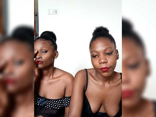 Ebbonyrakael's BongaCams show and profile