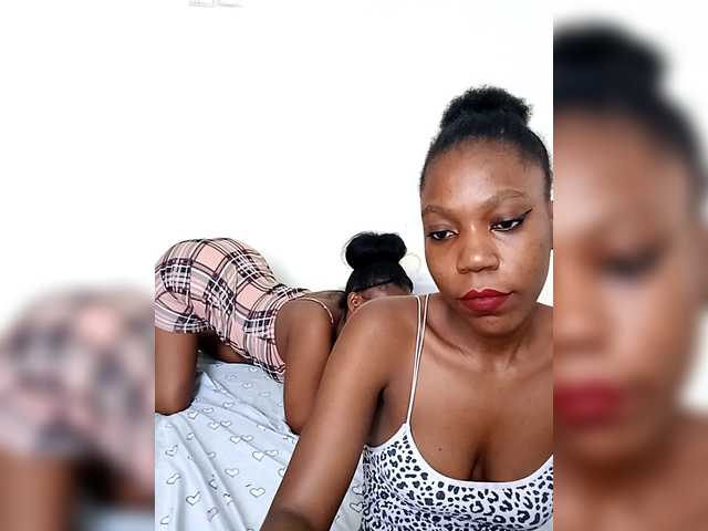 Ebbonyrakael's BongaCams show and profile