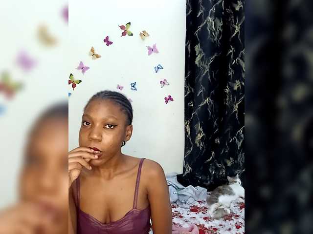 Ebbonyrakael's BongaCams show and profile