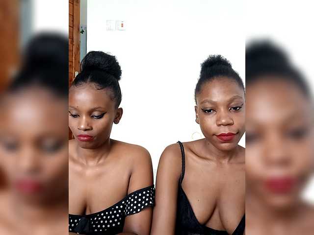 Ebbonyrakael's BongaCams show and profile