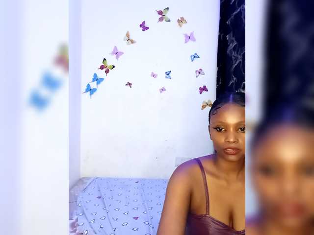 Ebbonyrakael's BongaCams show and profile