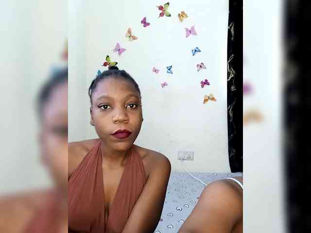 Ebbonyrakael Live Webcam on BongaCams