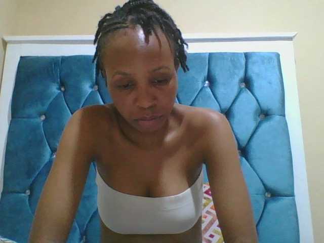  Prettyebony4 chat room