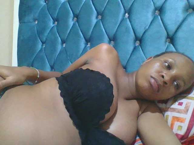  Prettyebony4 chat room