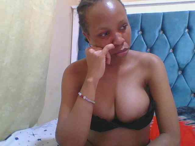 Prettyebony4 webcam