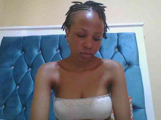 Prettyebony4 webcam