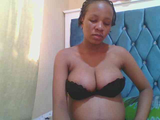 Prettyebony4 Prettyebony4