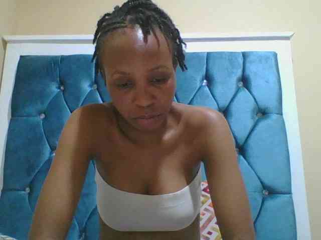 Prettyebony4 webcam