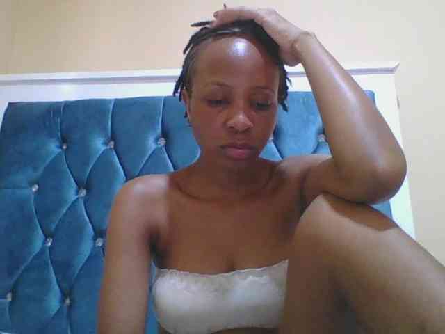 Prettyebony4 webcam