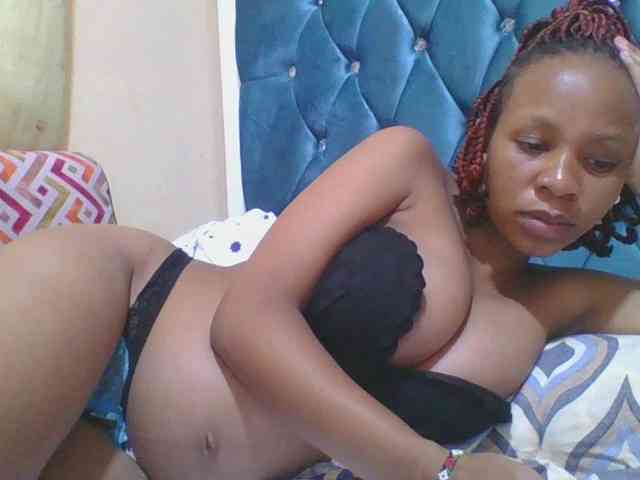 Prettyebony4