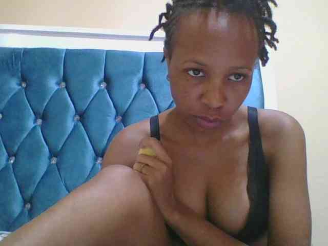 Prettyebony4 webcam