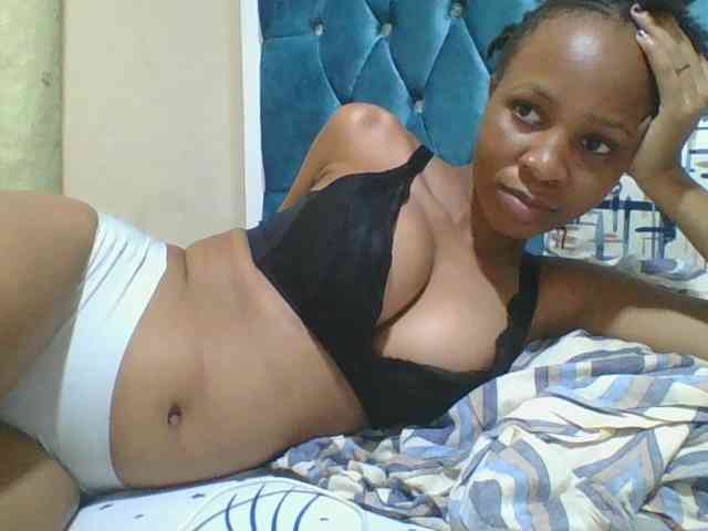 Prettyebony4 webcam