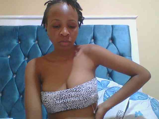 Prettyebony4 webcam