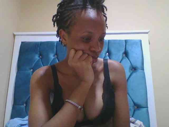 Prettyebony4 webcam
