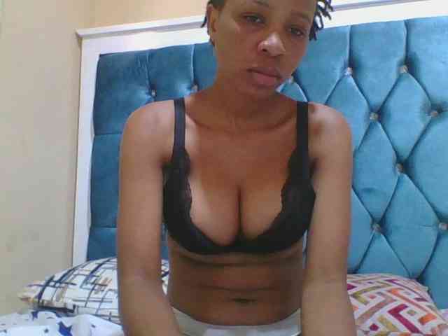 Prettyebony4 webcam