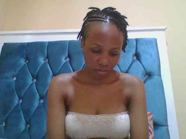Prettyebony4 webcam