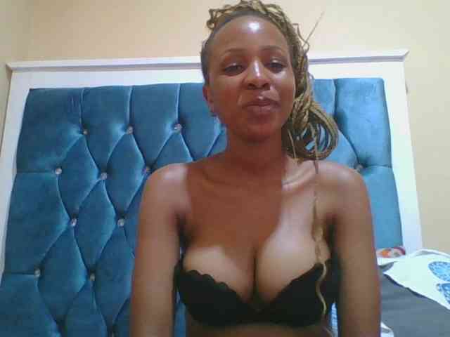 Prettyebony4 webcam