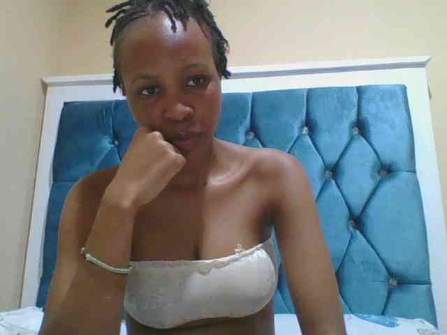 Prettyebony4 webcam
