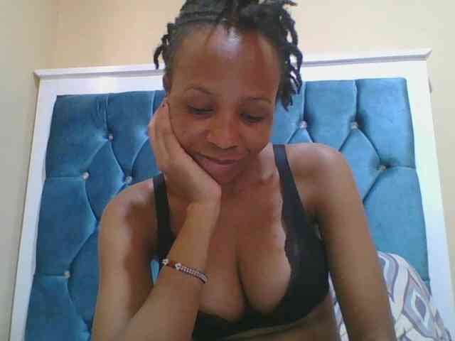 Prettyebony4 webcam