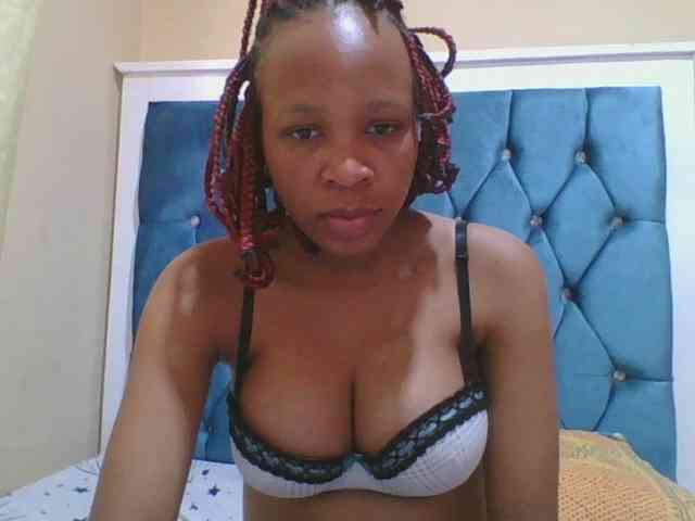 Prettyebony4 webcam