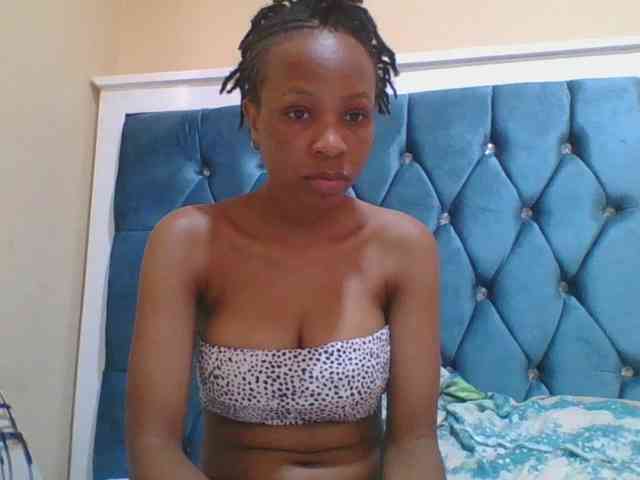 Prettyebony4 webcam