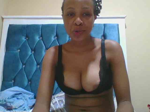 Prettyebony4 webcam