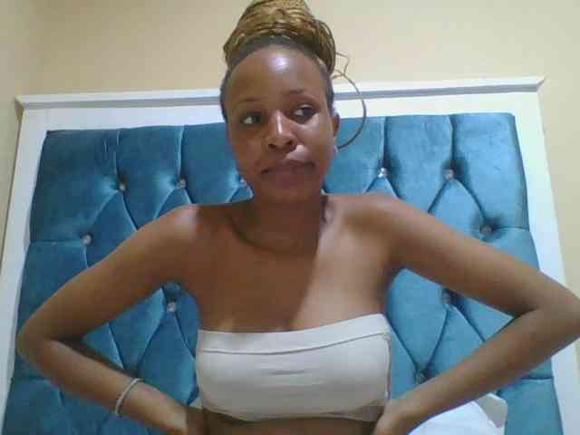 Prettyebony4 webcam