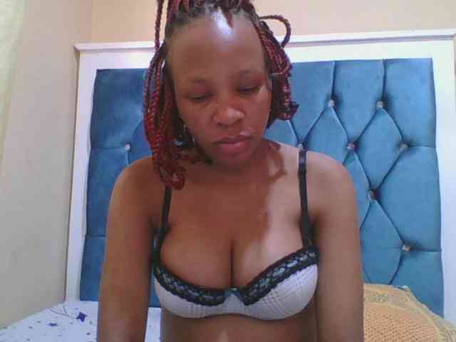 Prettyebony4 webcam