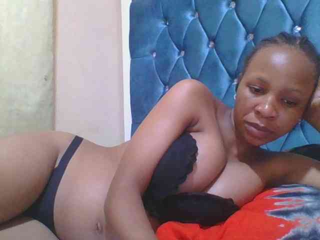 Prettyebony4 webcam