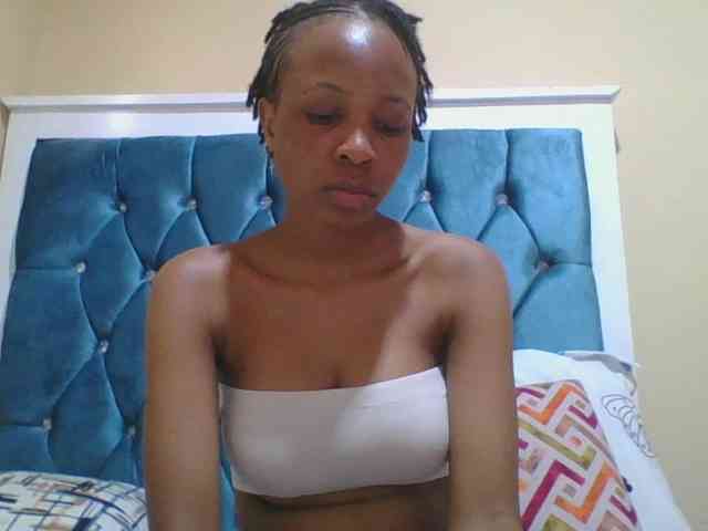 Prettyebony4