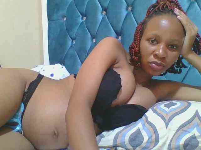 Prettyebony4 webcam