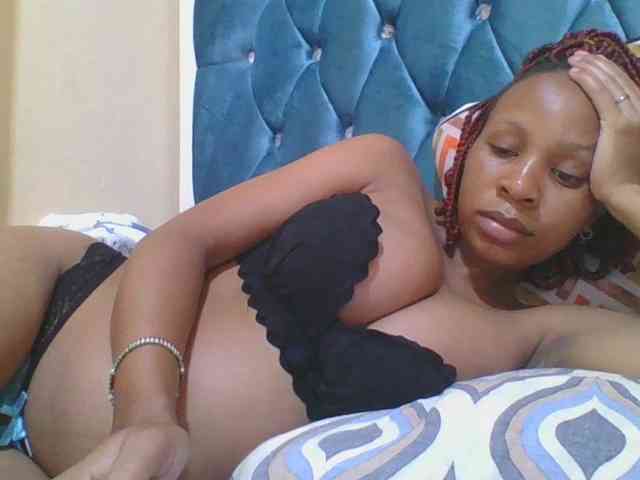 Prettyebony4 webcam