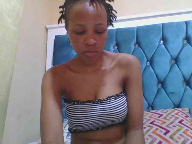 Prettyebony4 webcam
