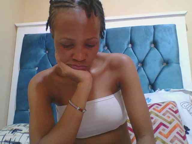 Prettyebony4