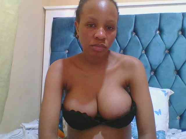 Prettyebony4 webcam