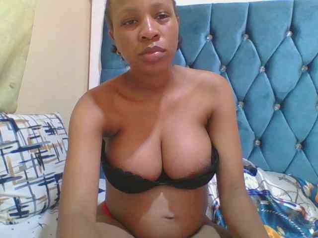 Prettyebony4 webcam