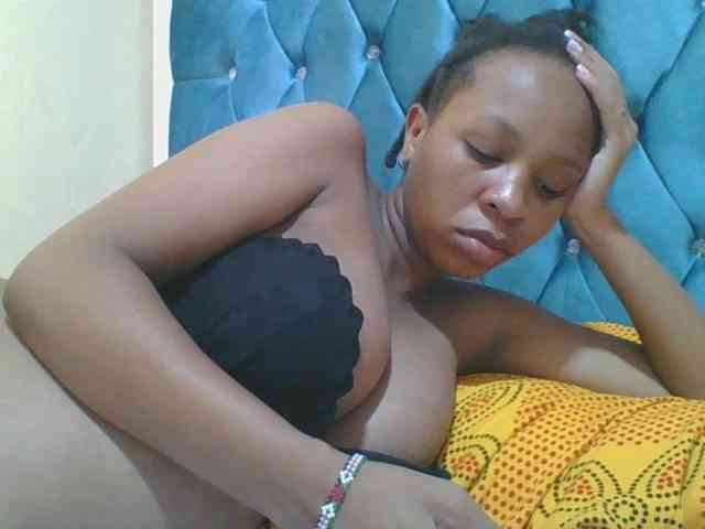 Prettyebony4 Prettyebony4