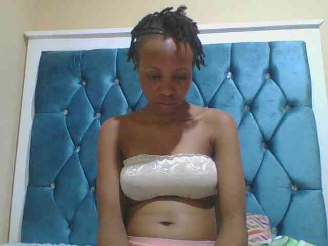 Prettyebony4 webcam