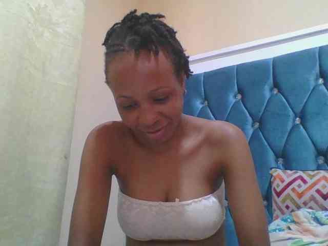 Prettyebony4 webcam