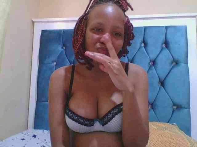 Prettyebony4 webcam