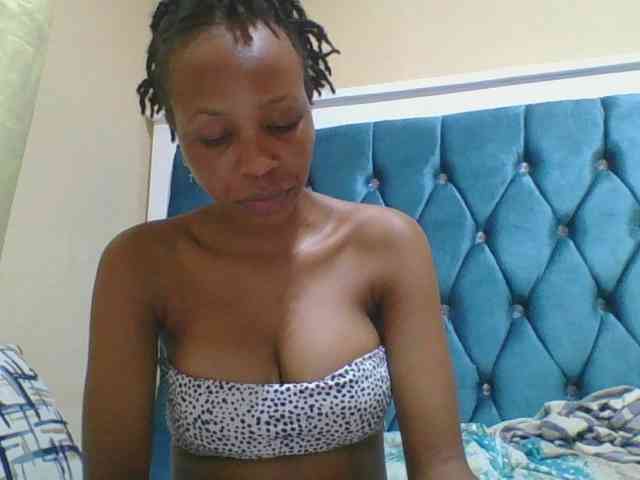 Prettyebony4 webcam