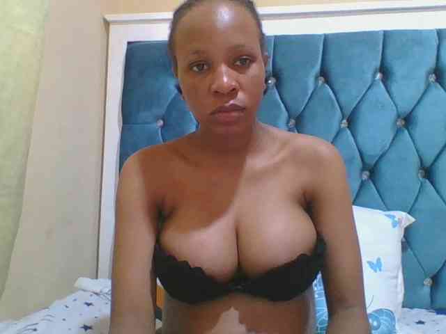 Prettyebony4 webcam